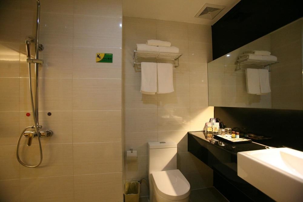Bella Ingenious Hotel 东营 外观 照片