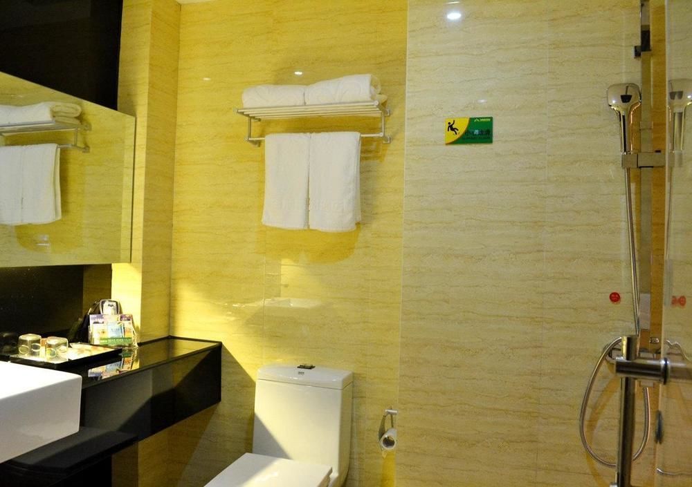 Bella Ingenious Hotel 东营 外观 照片