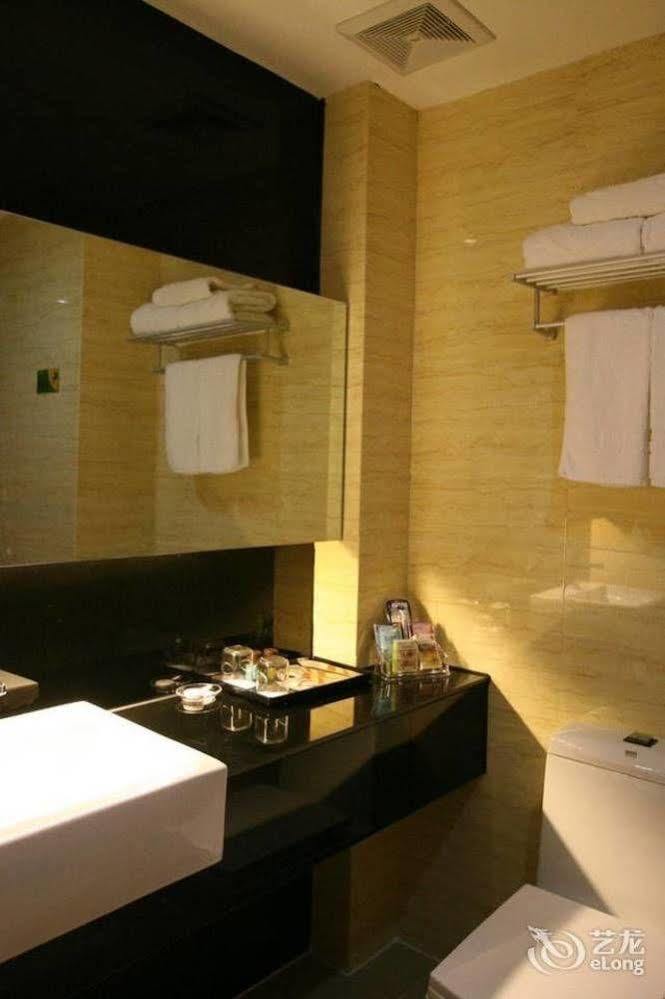 Bella Ingenious Hotel 东营 外观 照片